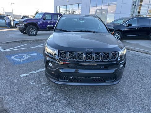 New 2026 Jeep Compass Latitude image 9