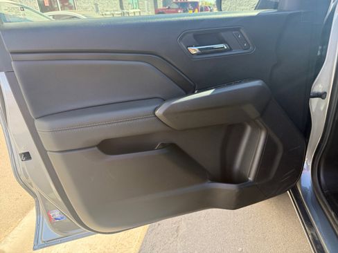 Used 2024 Chevrolet Colorado LT w/ LT Convenience Package image 14