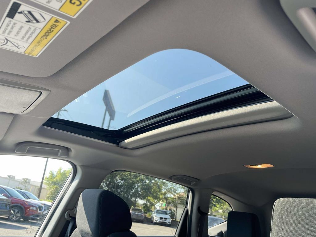 Used 2021 Honda CR-V EX image 17