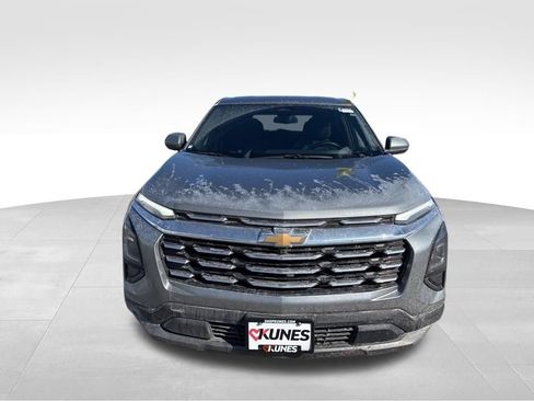 Used 2025 Chevrolet Equinox LT AWD/4WD image 2