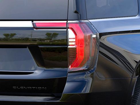 New 2026 GMC Yukon XL Elevation w/ Elevation Premium Package AWD/4WD image 11