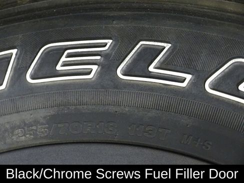 Used 2017 Jeep Wrangler Unlimited Freedom Edition image 33