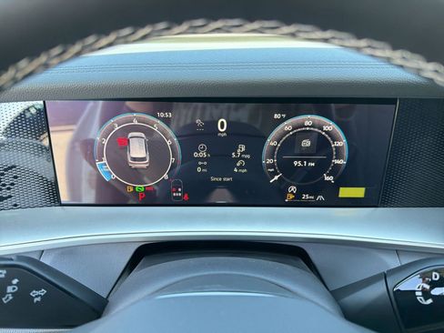 New 2026 Volkswagen Tiguan SE AWD/4WD image 20