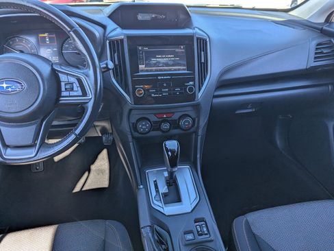 Used 2018 Subaru Crosstrek 2.0i Premium w/ Eyesight System image 17
