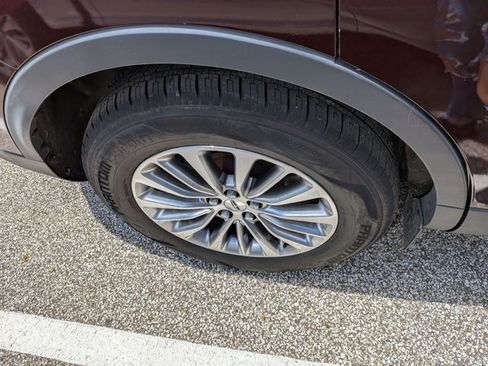 Used 2017 Lincoln MKX Select w/ Lincoln MKX Climate Package AWD/4WD image 5