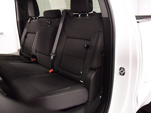 Used 2024 GMC Sierra 1500 Elevation image 32