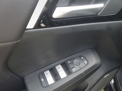 New 2026 Mitsubishi Outlander LE AWD/4WD image 12