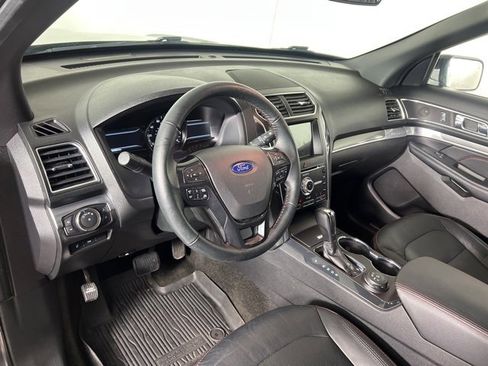Used 2018 Ford Explorer Sport w/ Equipment Group 401A image 20