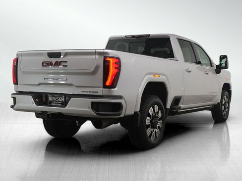 Used 2025 GMC Sierra 2500 Denali w/ Denali Reserve Package image 5