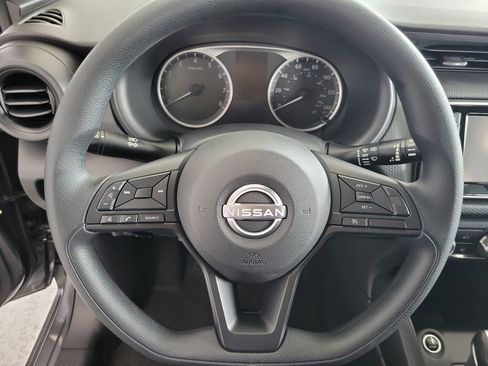 New 2025 Nissan Kicks Play S FWD image 22
