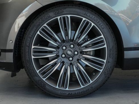Used 2018 Land Rover Range Rover Velar R-Dynamic HSE AWD/4WD image 7