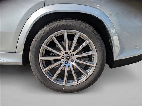 New 2026 Mercedes-Benz GLS 450 4MATIC image 9