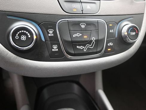 Used 2024 Chevrolet Malibu LS FWD image 14