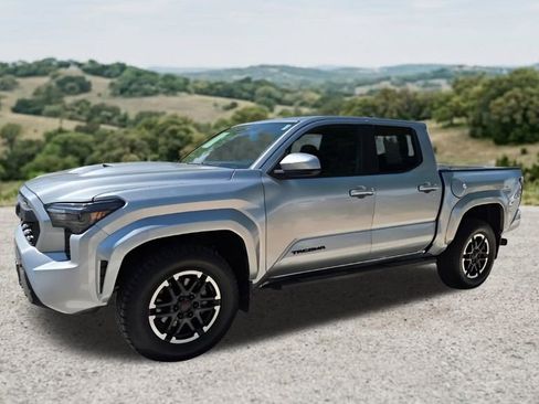 Used 2024 Toyota Tacoma TRD Sport RWD image 4