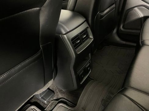 Used 2016 Ford Edge SEL w/ Equipment Group 201A AWD/4WD image 18