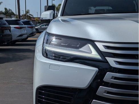 New 2026 Lexus LX 600 4WD w/ Luxury Package image 10
