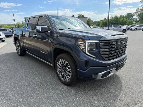 Used 2023 GMC Sierra 1500 Denali Ultimate image 9