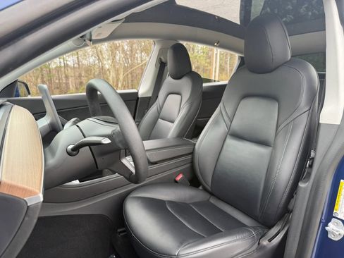 Used 2021 Tesla Model Y Performance image 29