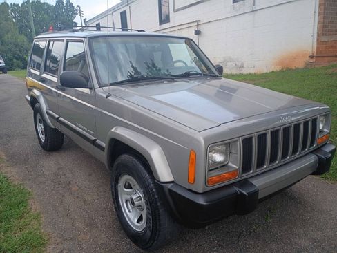 Used 2000 Jeep Cherokee Sport AWD/4WD image 4