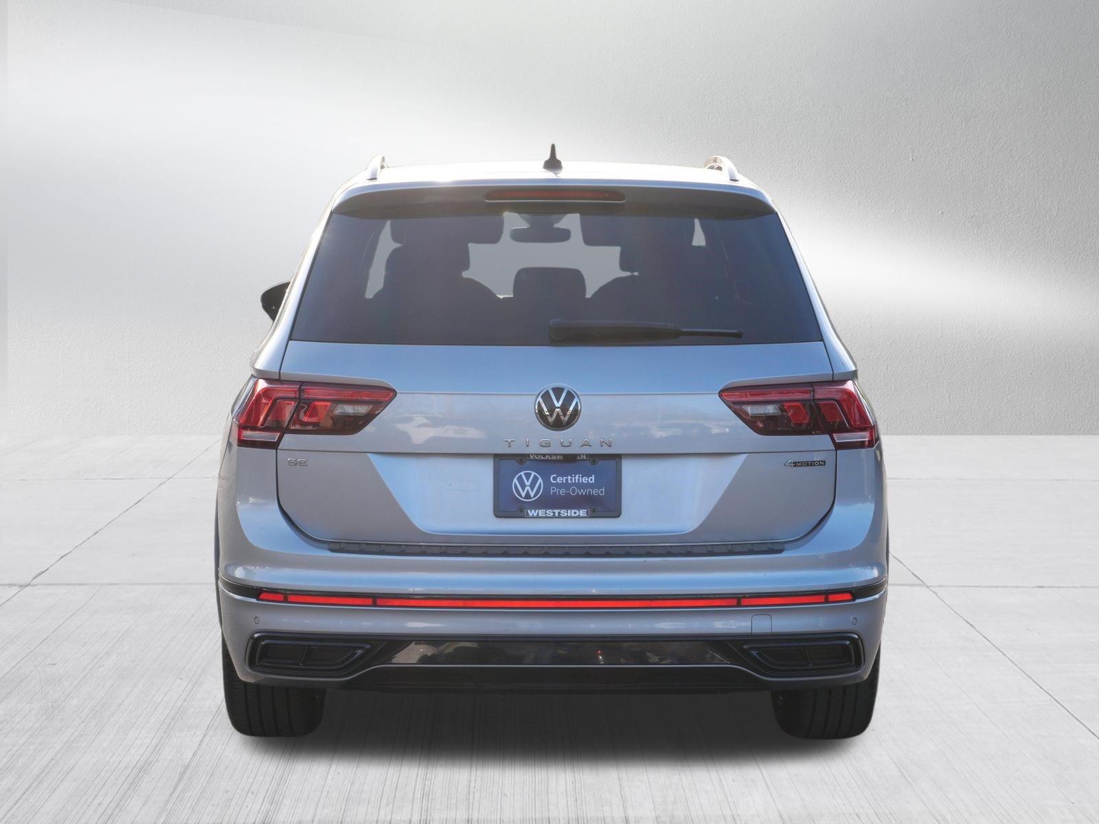 Certified 2023 Volkswagen Tiguan SE R-Line AWD/4WD image 6