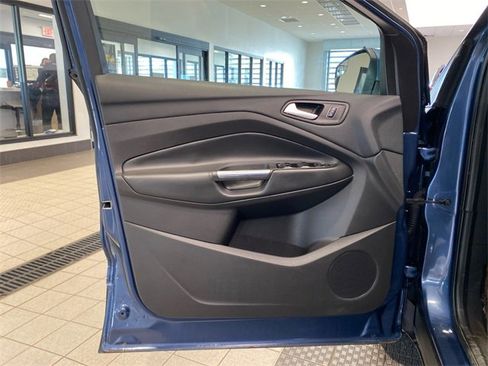 Used 2018 Ford Escape SEL image 12