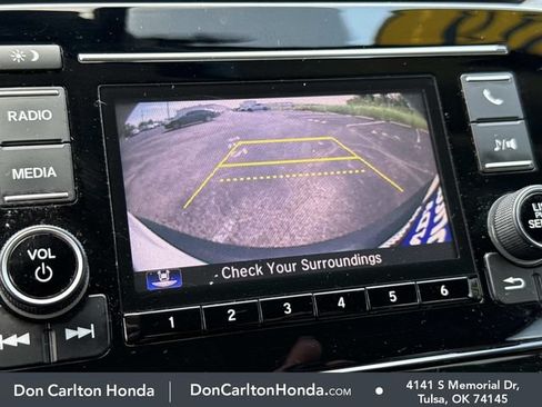 Used 2018 Honda CR-V LX image 8