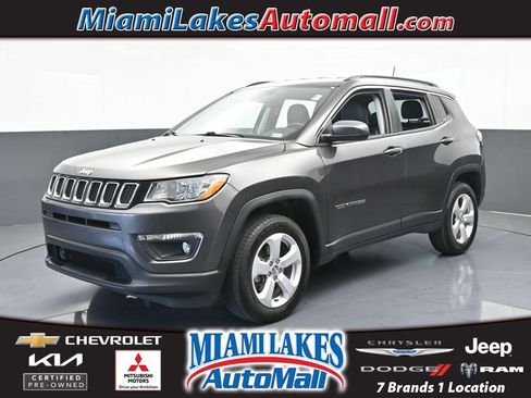 Used 2021 Jeep Compass Latitude w/ Driver Assistance Group image 1