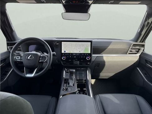 Used 2025 Lexus GX 550 image 12