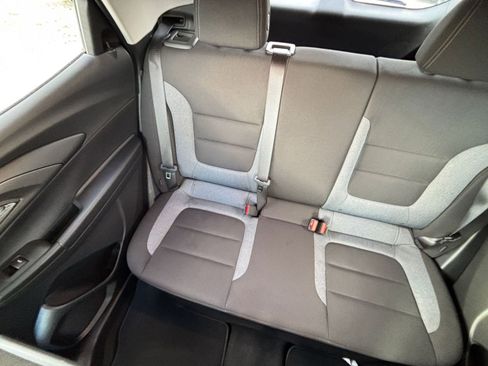 Used 2025 Chevrolet TrailBlazer LT w/ Driver Confidence Package image 37