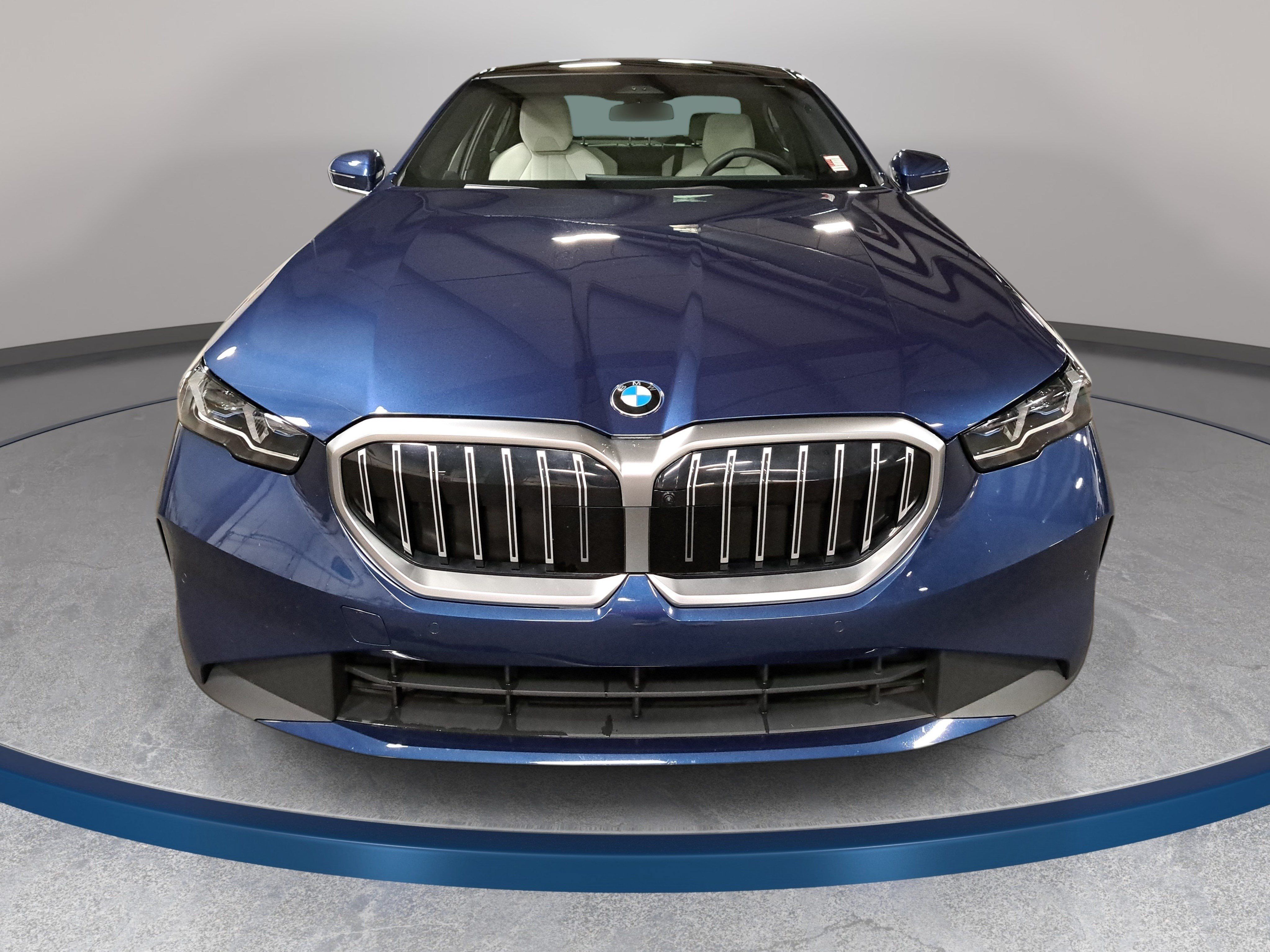 Certified 2026 BMW 530i w/ Premium Package RWD image 2