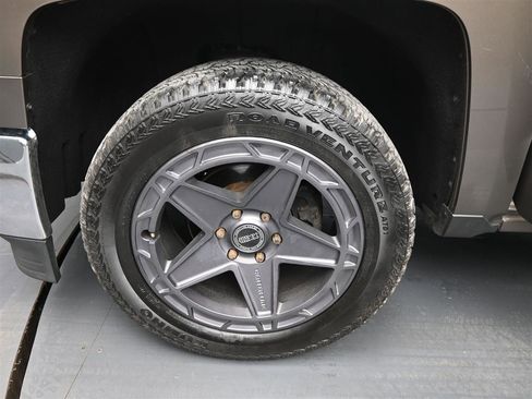 Used 2014 Chevrolet Silverado 1500 LT w/ LT Convenience Package image 17