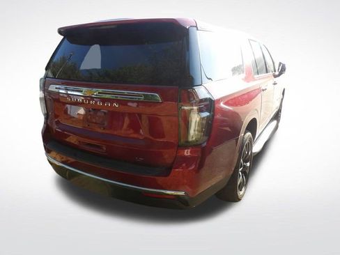 Used 2023 Chevrolet Suburban LT w/ LT Signature Plus Package image 15