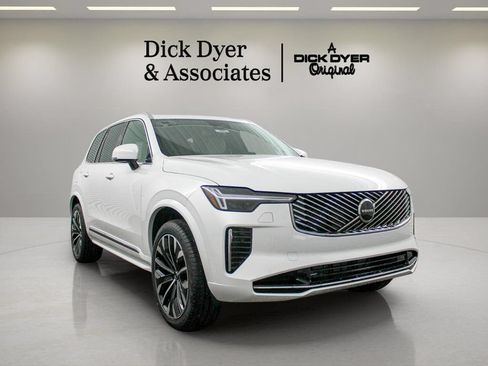 New 2026 Volvo XC90 B5 Core w/ Protection Package Premier AWD/4WD image 9