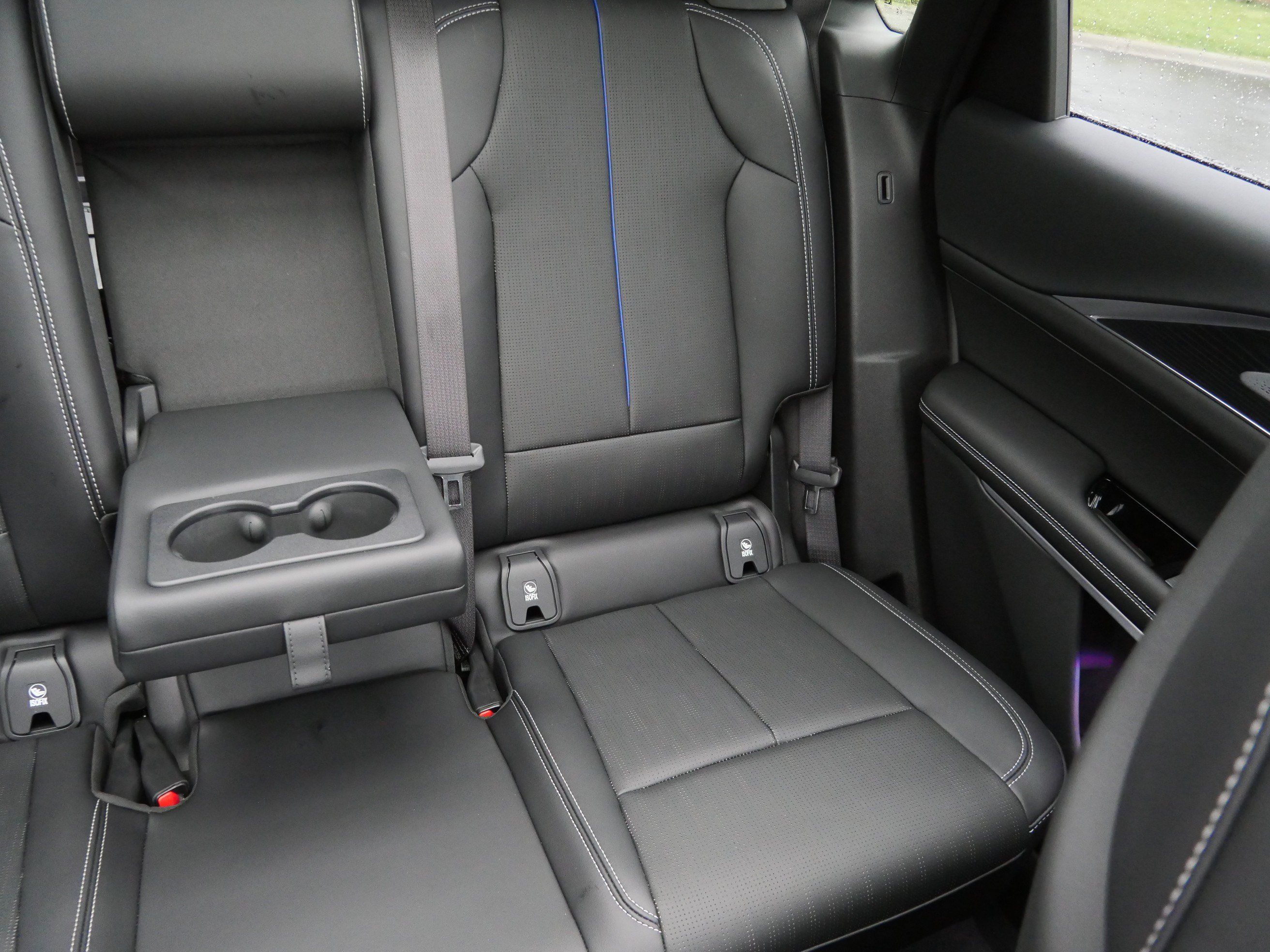 Used 2026 Cadillac Lyriq Premium Sport w/ LPO, Floor Liner Package AWD/4WD image 14