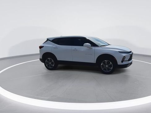 Used 2023 Chevrolet Blazer LT FWD image 13