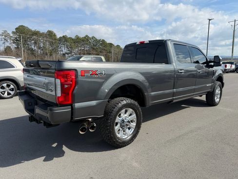 Used 2017 Ford F350 Platinum w/ Platinum Ultimate Package image 3