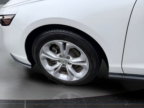 Used 2025 Honda Accord LX image 10