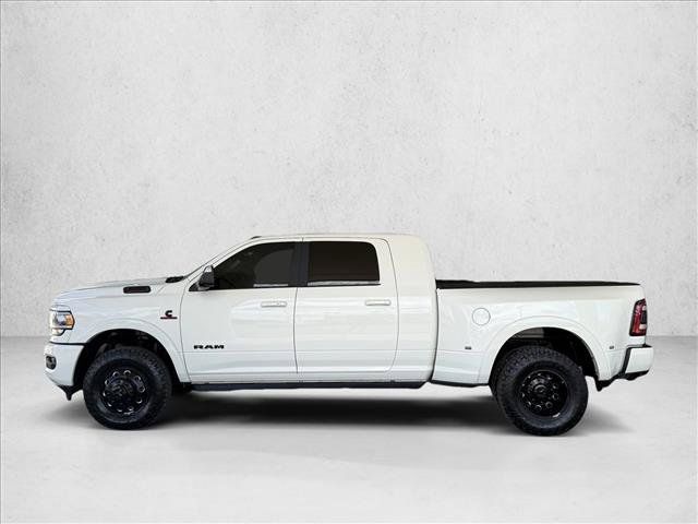 Used 2022 RAM 3500 Laramie AWD/4WD image 2