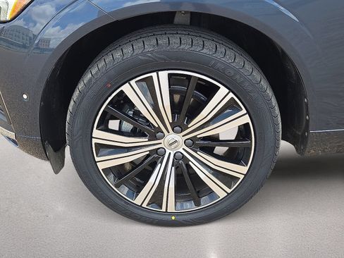 Used 2022 Volvo XC60 B5 Inscription w/ Advanced Package AWD/4WD image 10