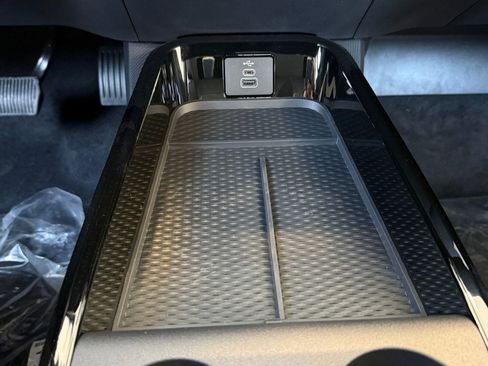 New 2026 Ford Mustang Mach-E Select RWD image 28