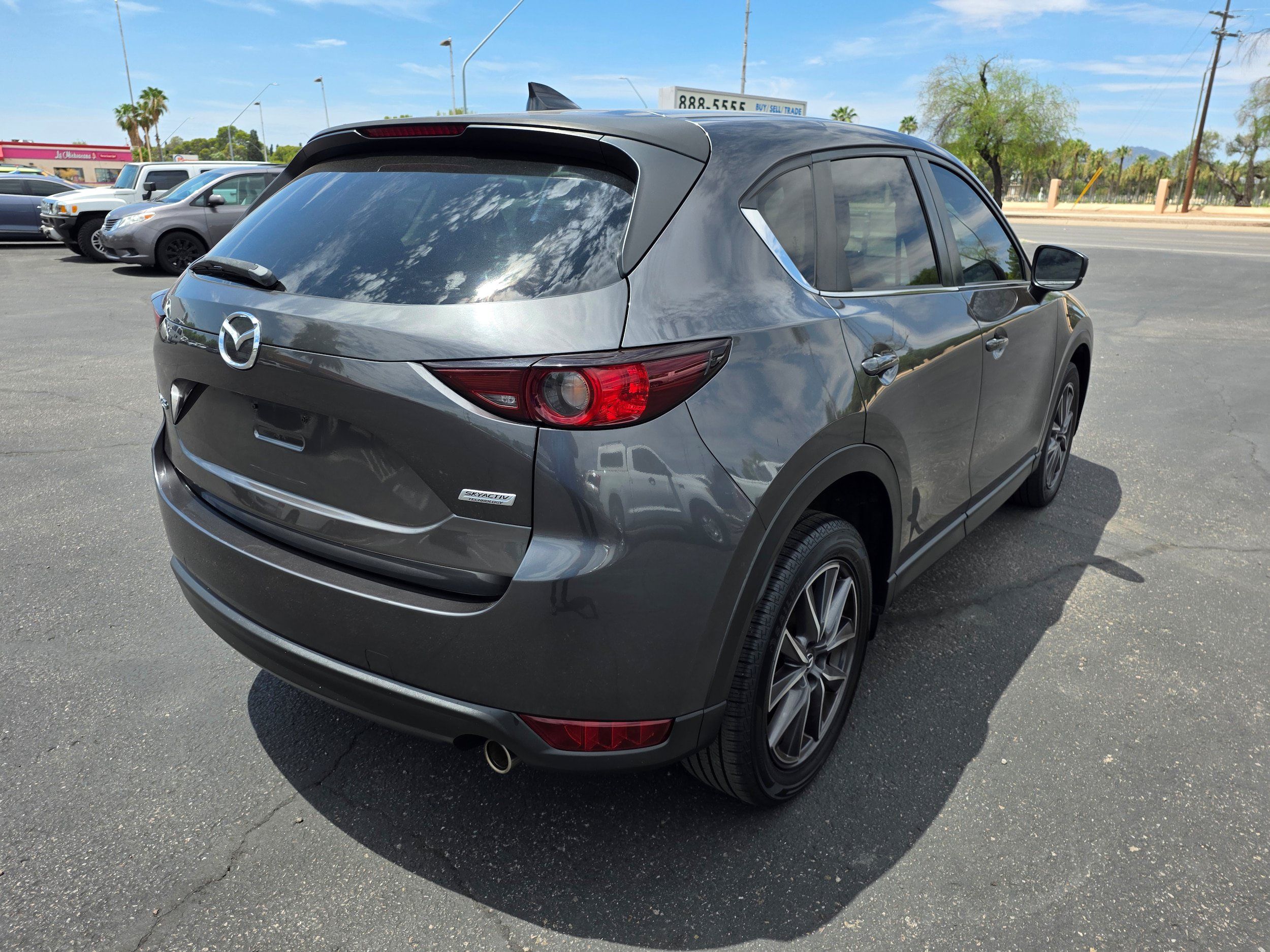 Used 2018 MAZDA CX-5 Touring FWD image 5