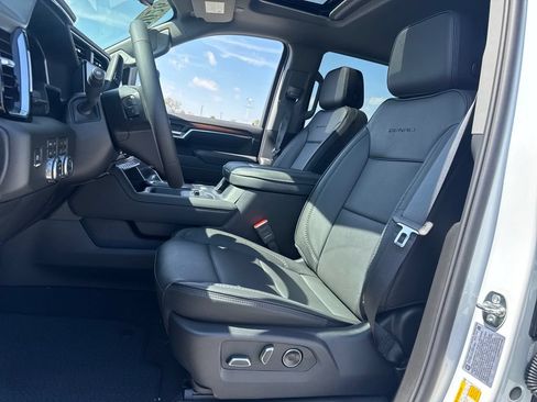 New 2026 GMC Sierra 2500 Denali w/ Denali Reserve Package AWD/4WD image 14