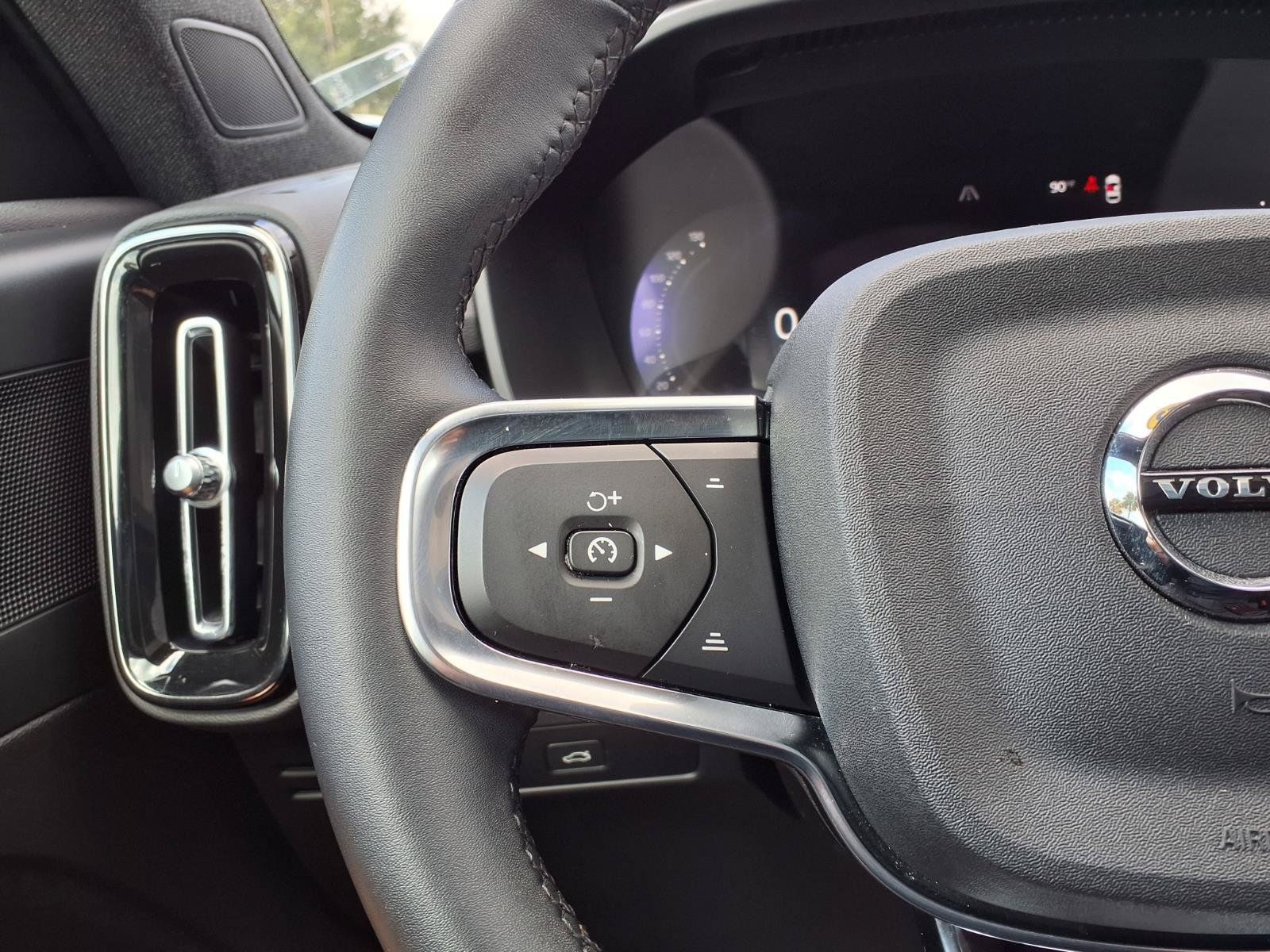 Certified 2023 Volvo C40 P8 Recharge Plus AWD/4WD image 29