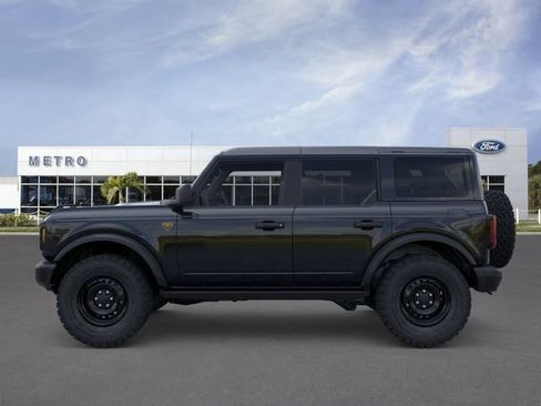 New 2026 Ford Bronco Badlands AWD/4WD image 3