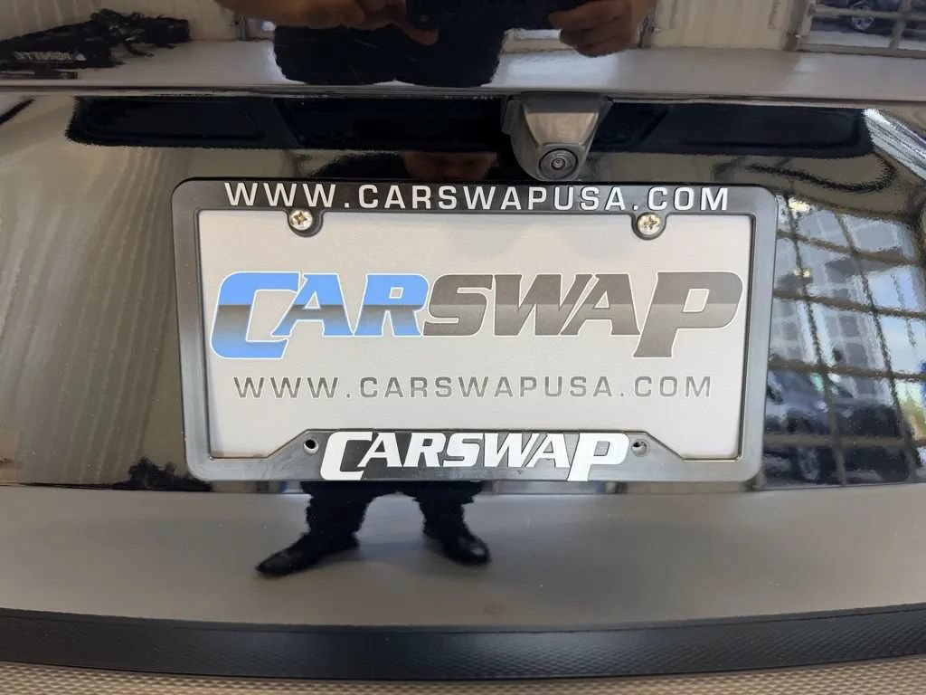 Used 2025 Ford Escape ST-Line Select AWD/4WD image 41