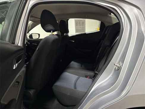 Used 2017 Toyota Yaris iA image 22