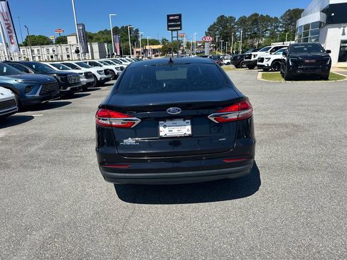 Used 2019 Ford Fusion SE FWD image 6