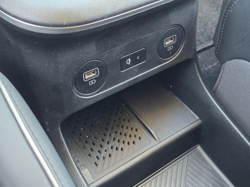 Certified 2023 Hyundai Ioniq 5 SEL w/ Cargo Package image 21