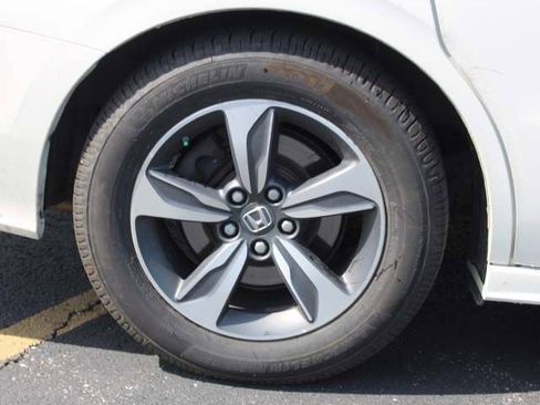 Used 2019 Honda Odyssey Touring image 8