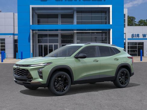 New 2026 Chevrolet Trax ACTIV w/ Sunroof Package image 2